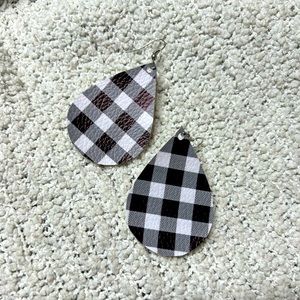 Buffalo plaid drop earrings